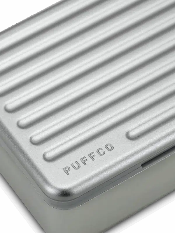 Puffco-Travel-Case-Pearl-Brand-Macro