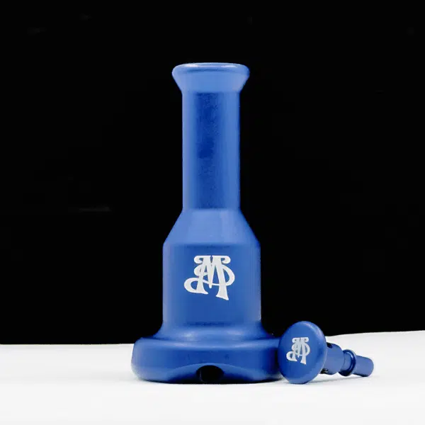 Madhatter Glasswoks - Pugernaut - Blue